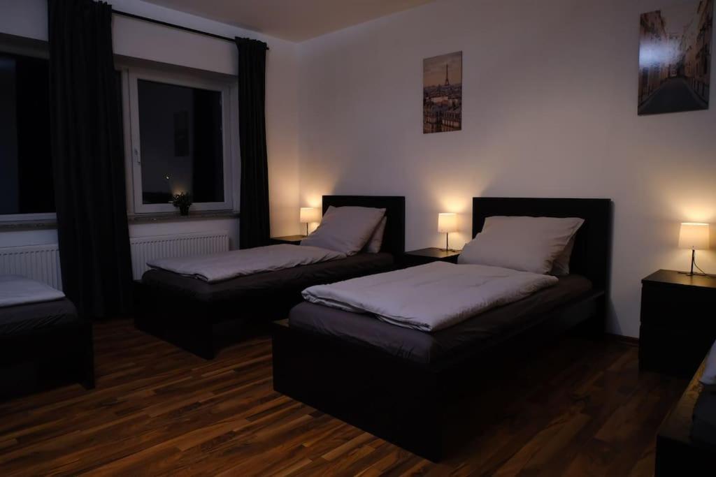 Schoene 4-Bettzimmer Wohnung In 첼레 외부 사진