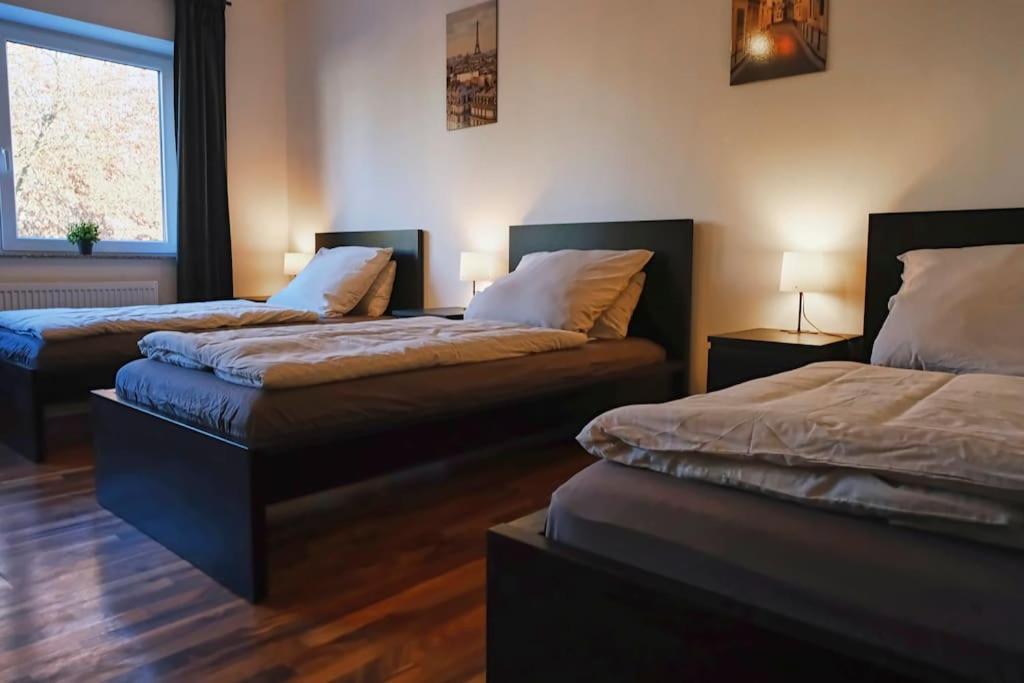 Schoene 4-Bettzimmer Wohnung In 첼레 외부 사진